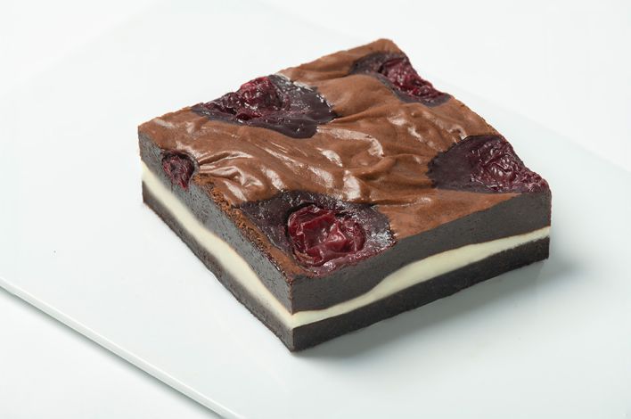 PASTANBUL BEYAZ ÇİKOLATALI BROWNİ 140 GR 15 DİLİM